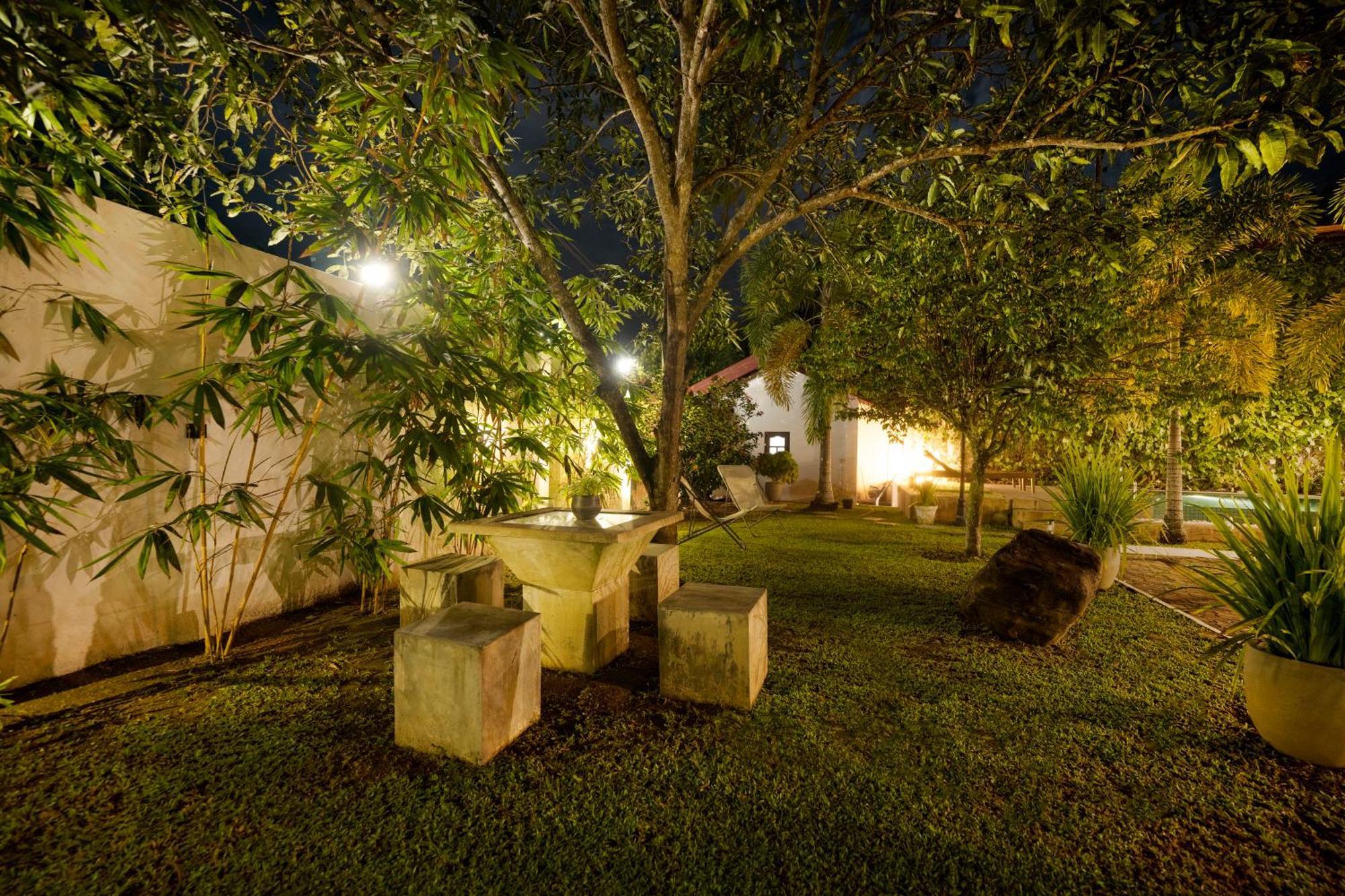 Thithi'S Palace Mirissa Exterior foto